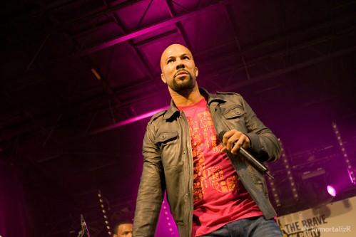 common-live-01